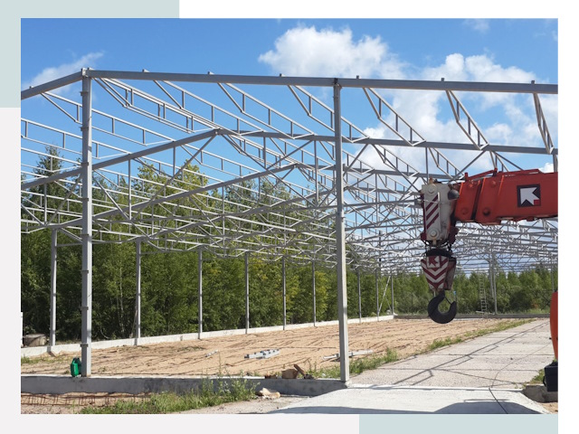 Строительство конюшен в Тара от 617 руб. под ключ