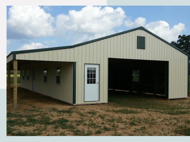 Строительство конюшен в таре