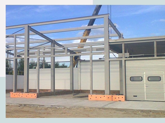 Строительство автосервисов от СтальСтрой-Тар по цене 617 руб.