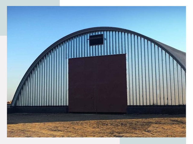Арочные ангары в таре