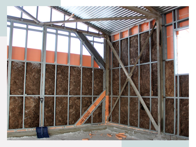 Утепленные ангары в таре