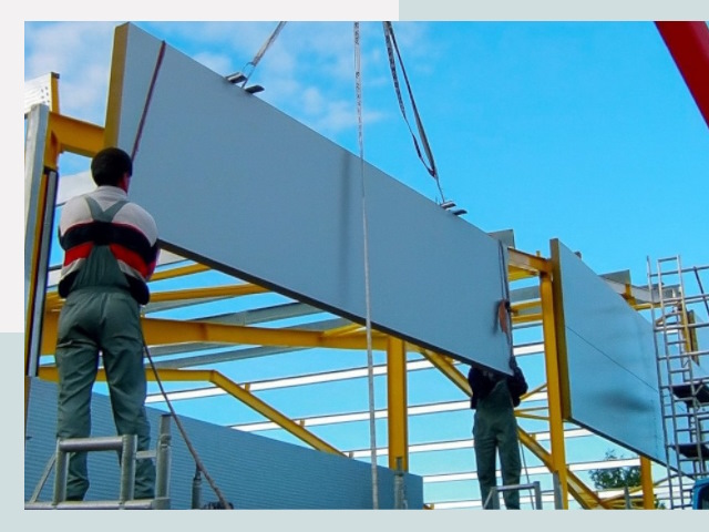 Монтаж сэндвич-панелей в таре от 617 руб.