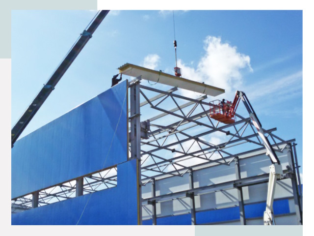 Монтаж сэндвич-панелей в таре